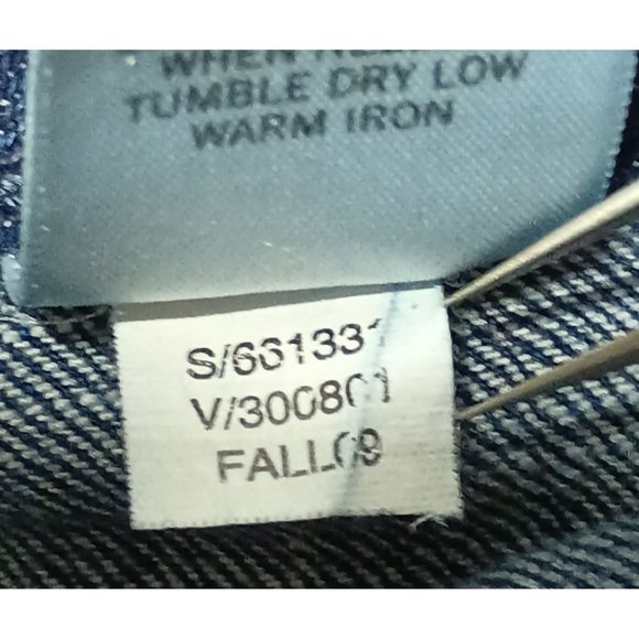 Banana Republic Jeans Limited Edition Womens Size 8 S Boot Cut Dark Denim Short - Picture 15 of 15